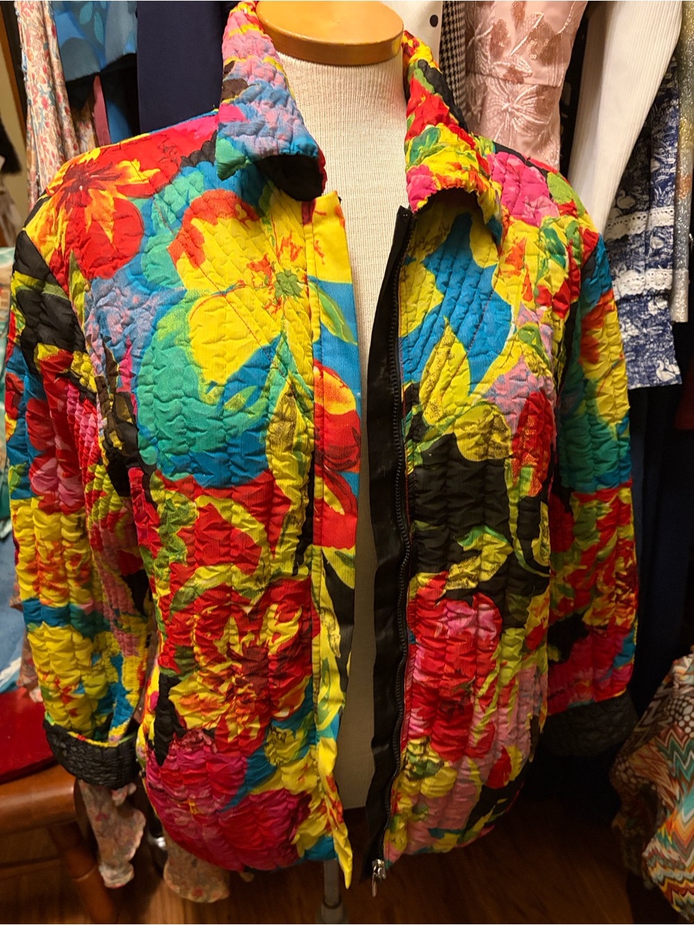 Women's Multicolor Quilted Floral Bomber Jacket - Bright Floral Print